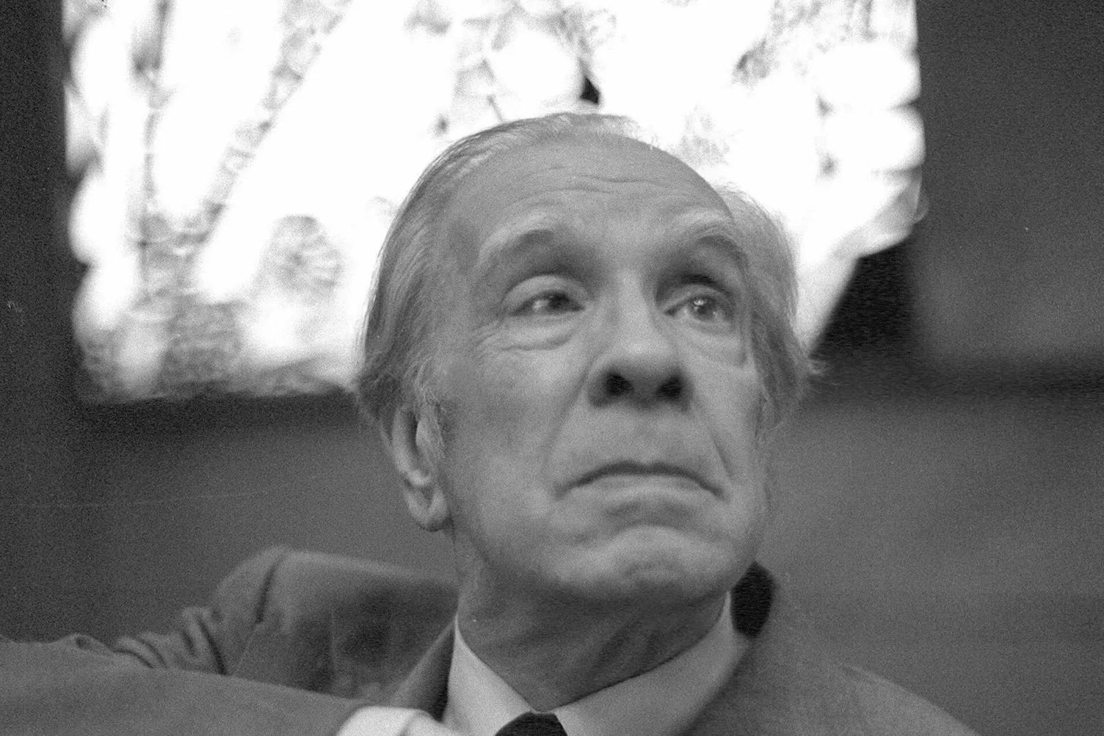 borges gabriela mistral - Qué dice Borges sobre el amor